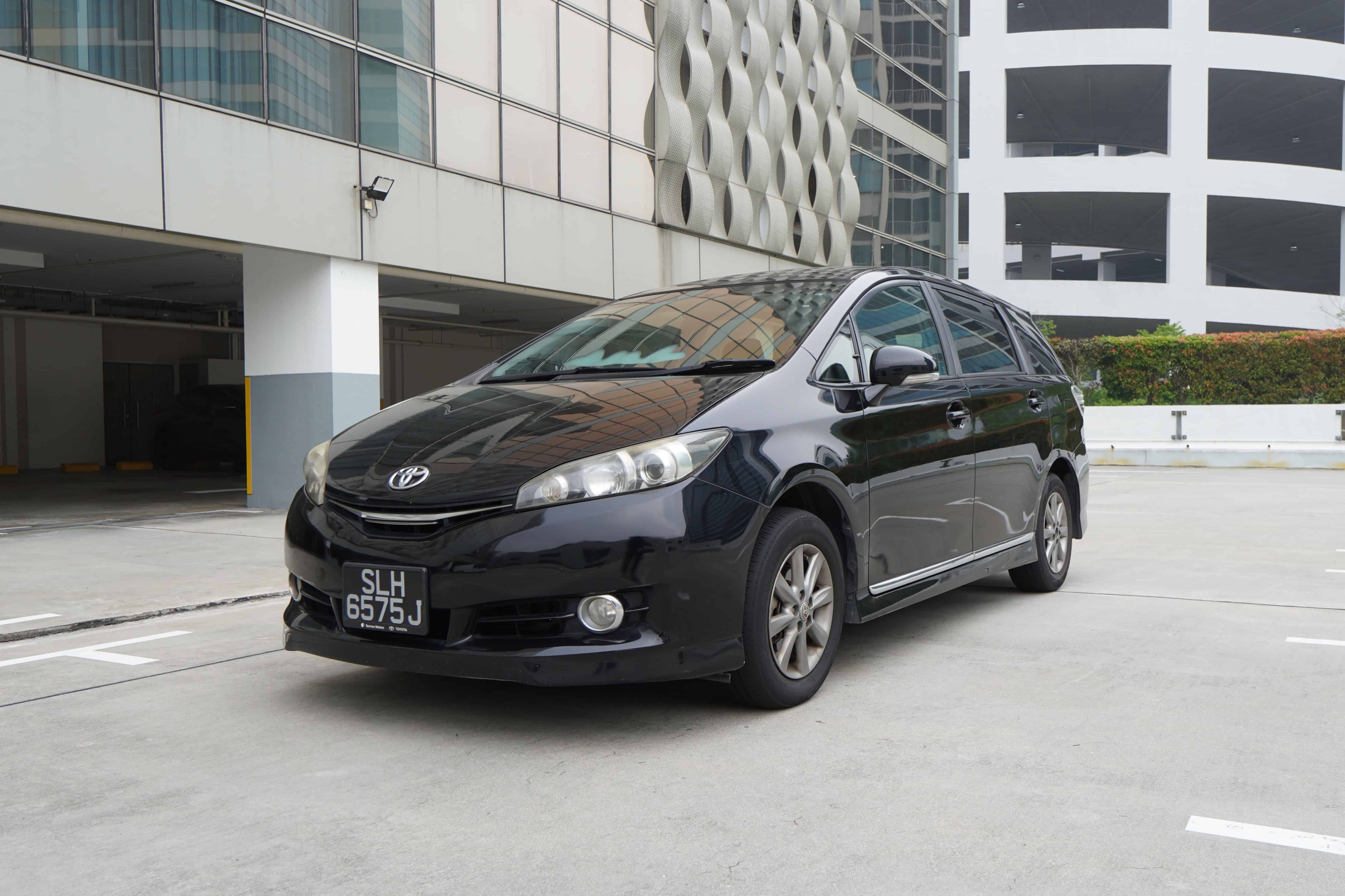 TOYOTA WISH 1.8 CVT REVCAM