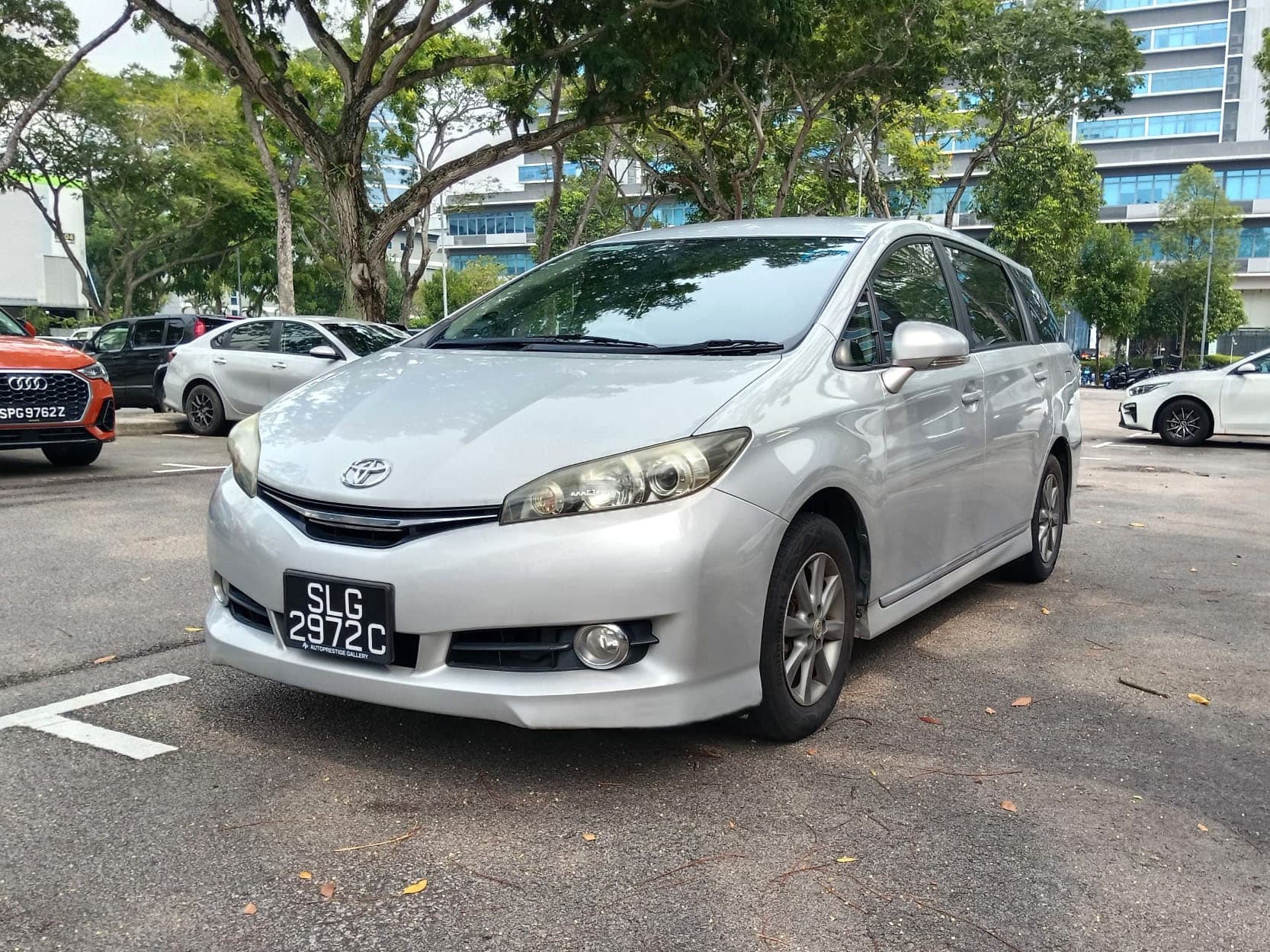 TOYOTA WISH 1.8 CVT REVCAM