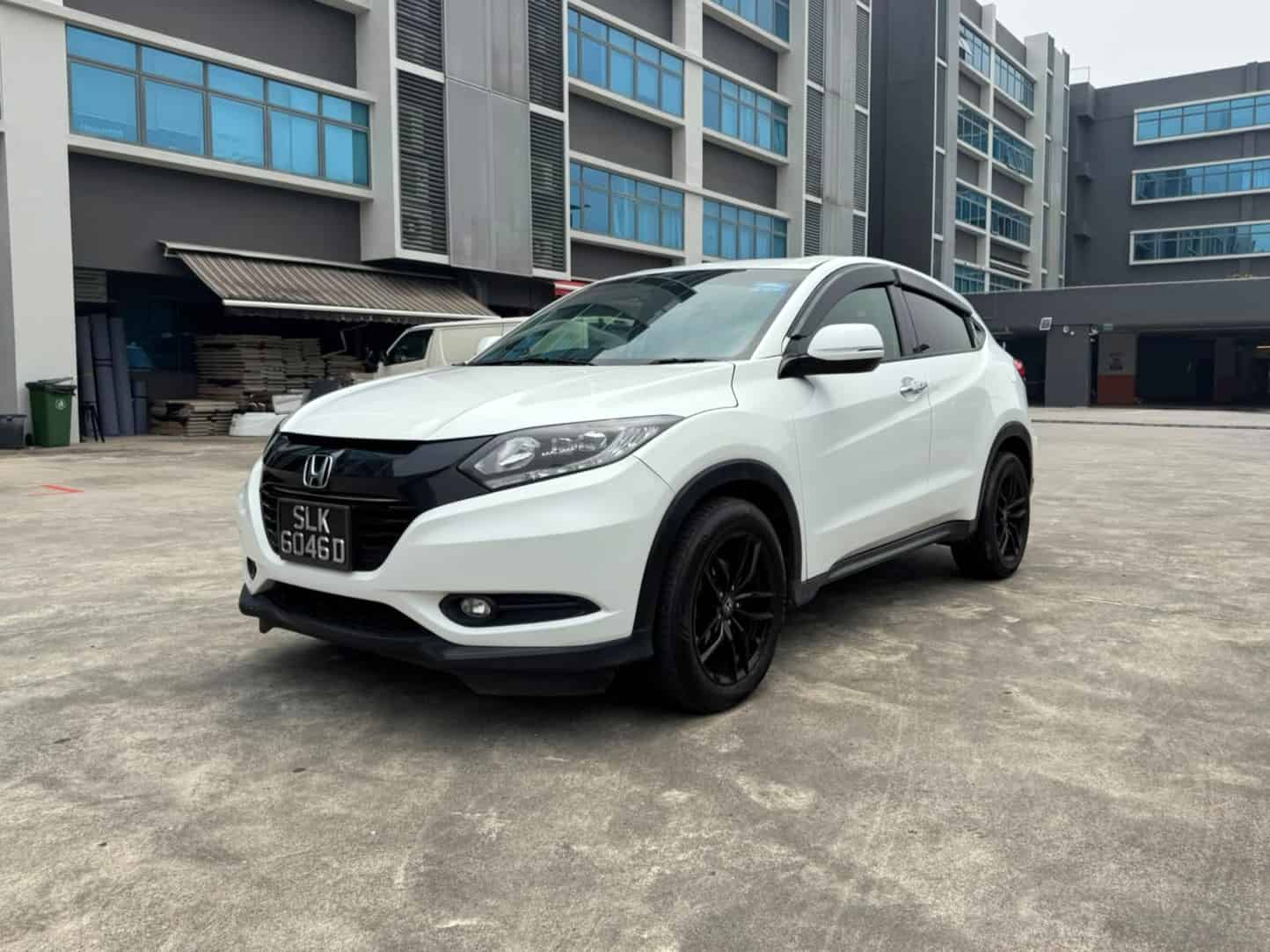 HONDA VEZEL 1.5X CVT