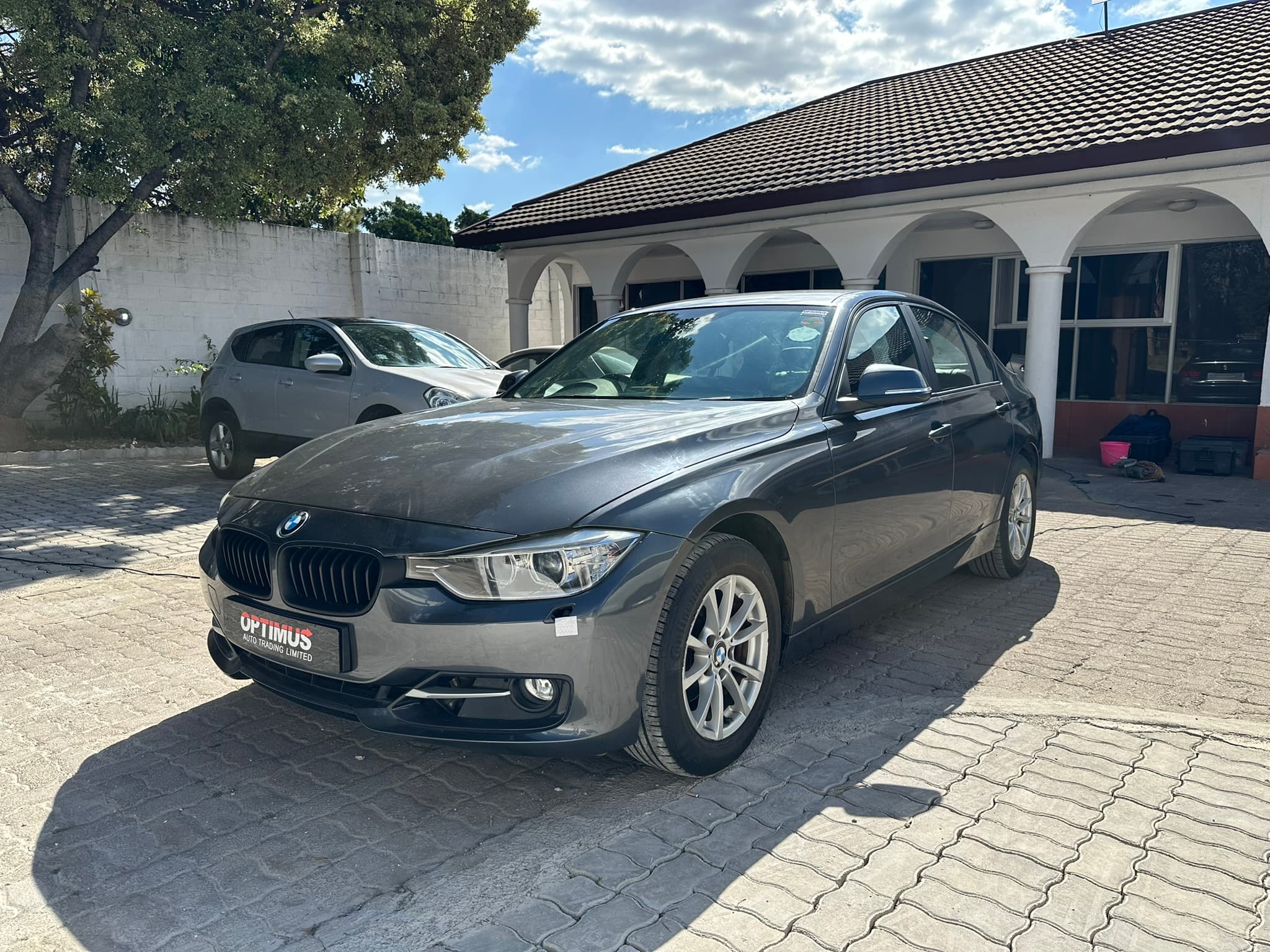 BMW 3 SERIES 316I 1.6 AT D/AB 4DR ABS HID