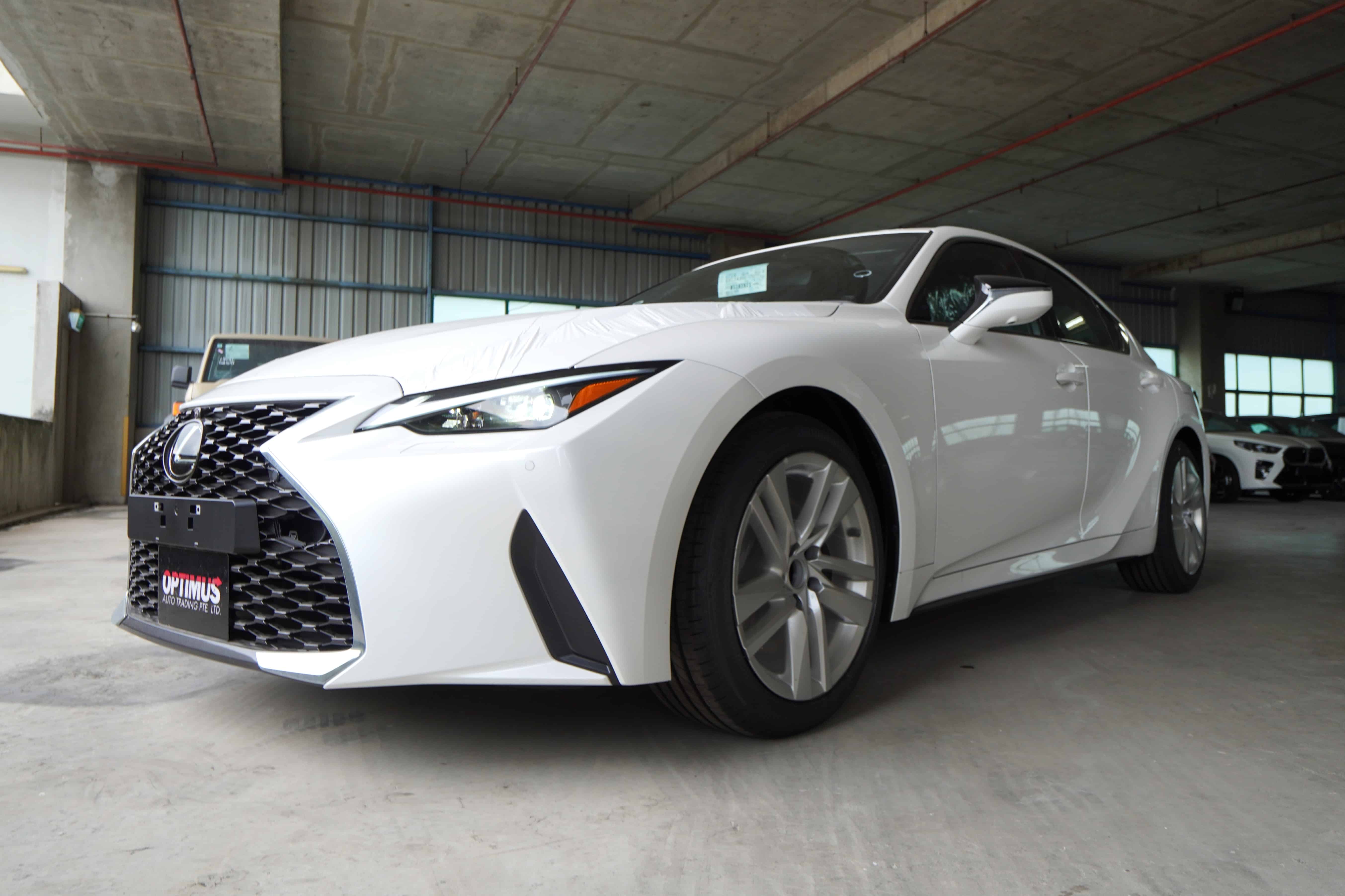LEXUS IS300H 300h EXECUTIVE
