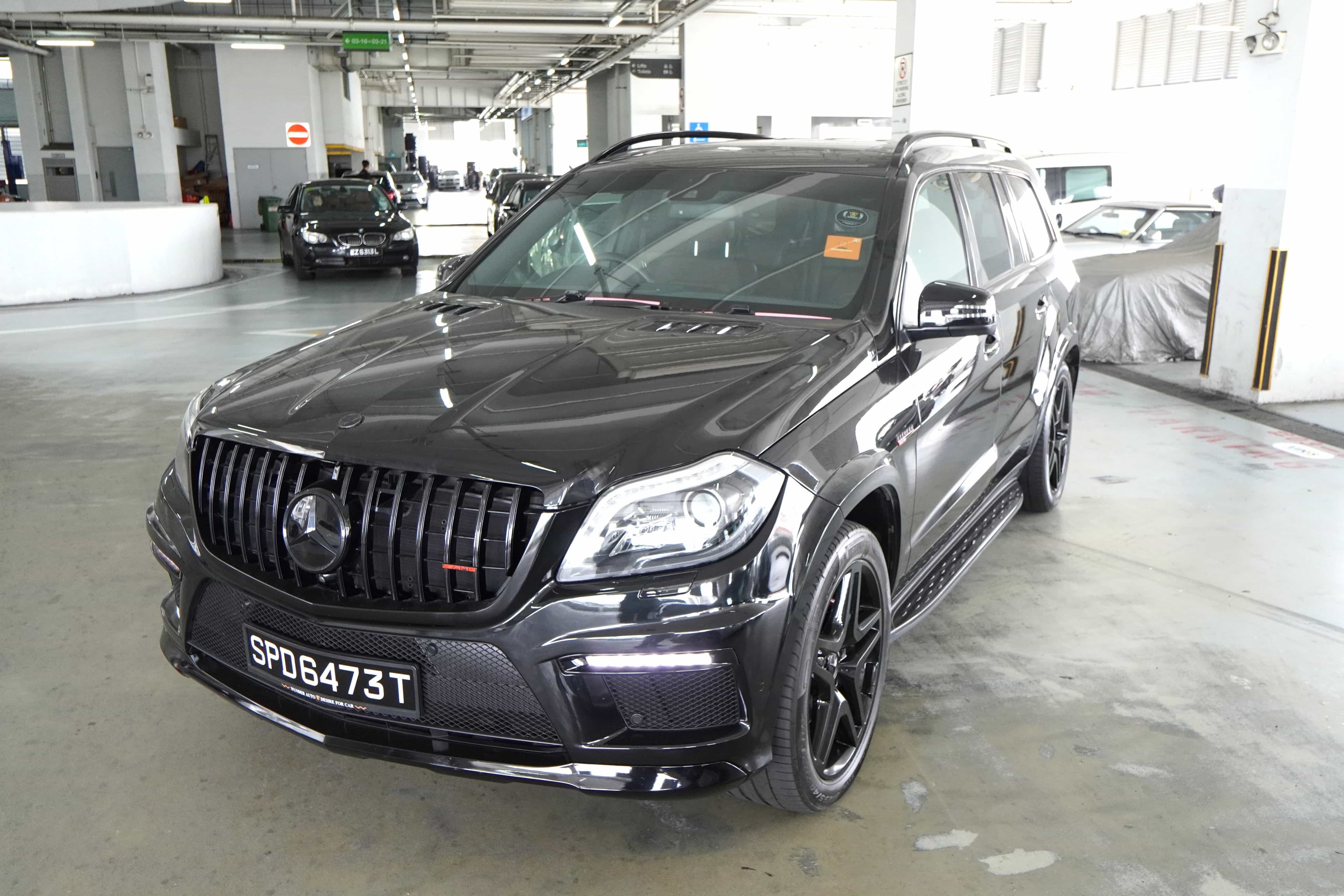 Mercedes-Benz GL-CLASS GL400 4MATIC (R21 BI SR) REVCAM