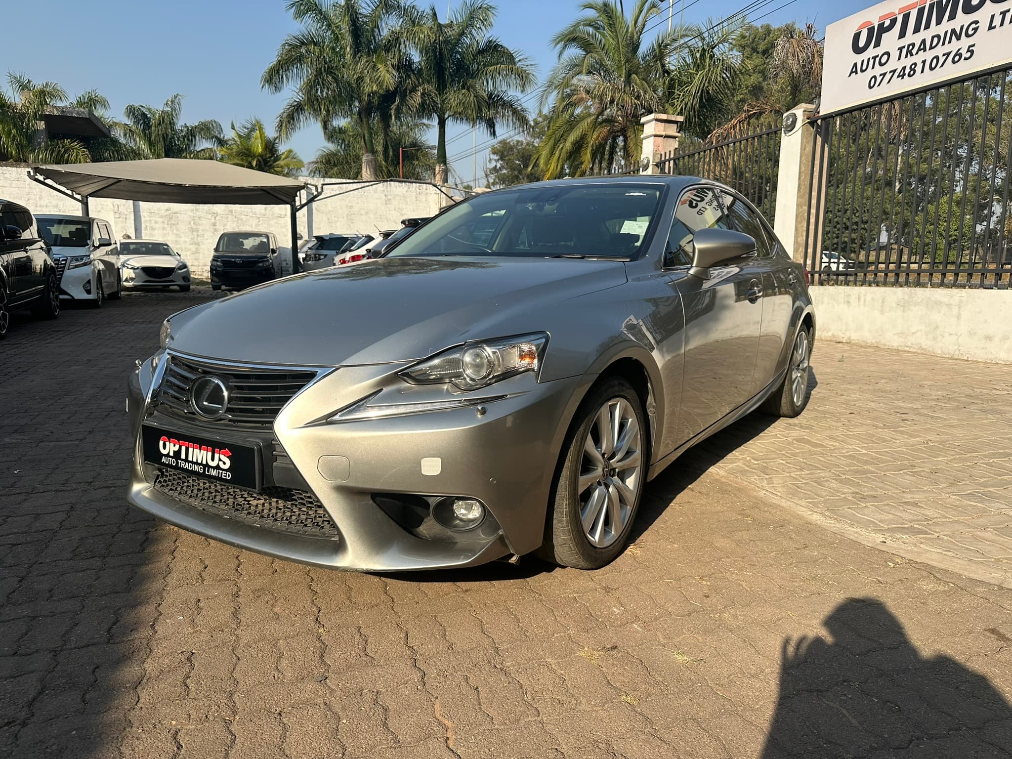 LEXUS IS200T EXECUTIVE