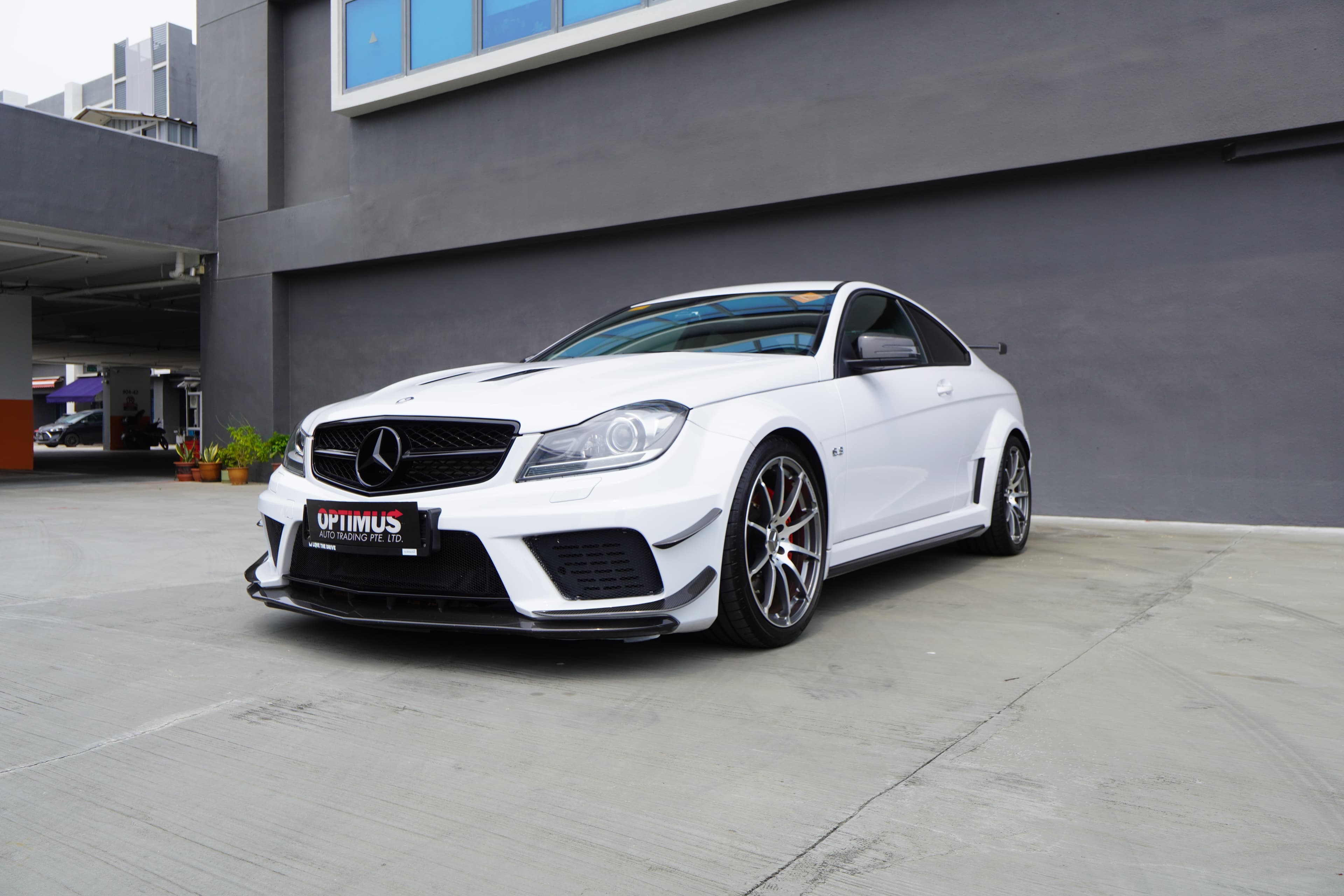Mercedes-Benz C-CLASS C63 AMG A