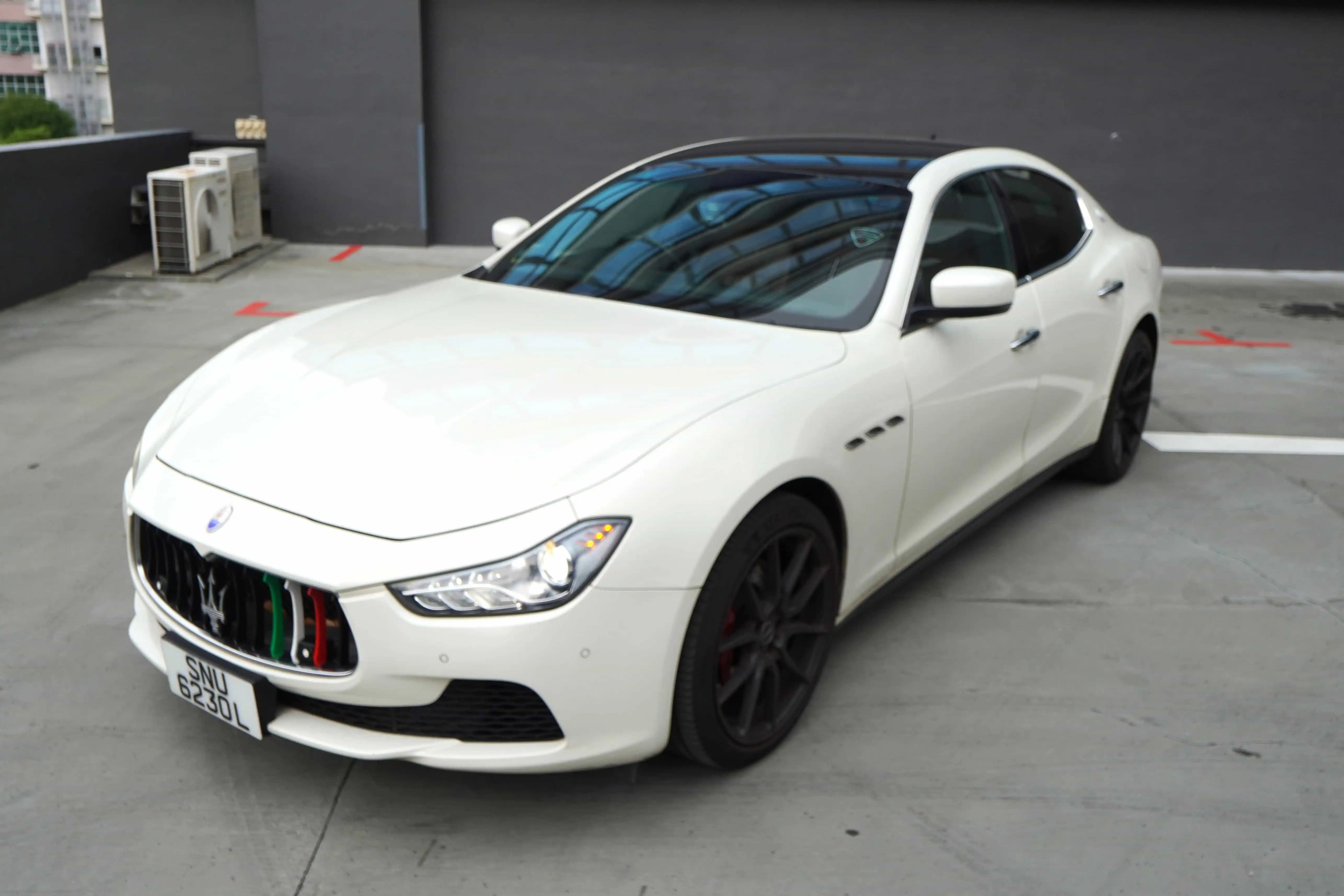 2016 Maserati GHIBLI