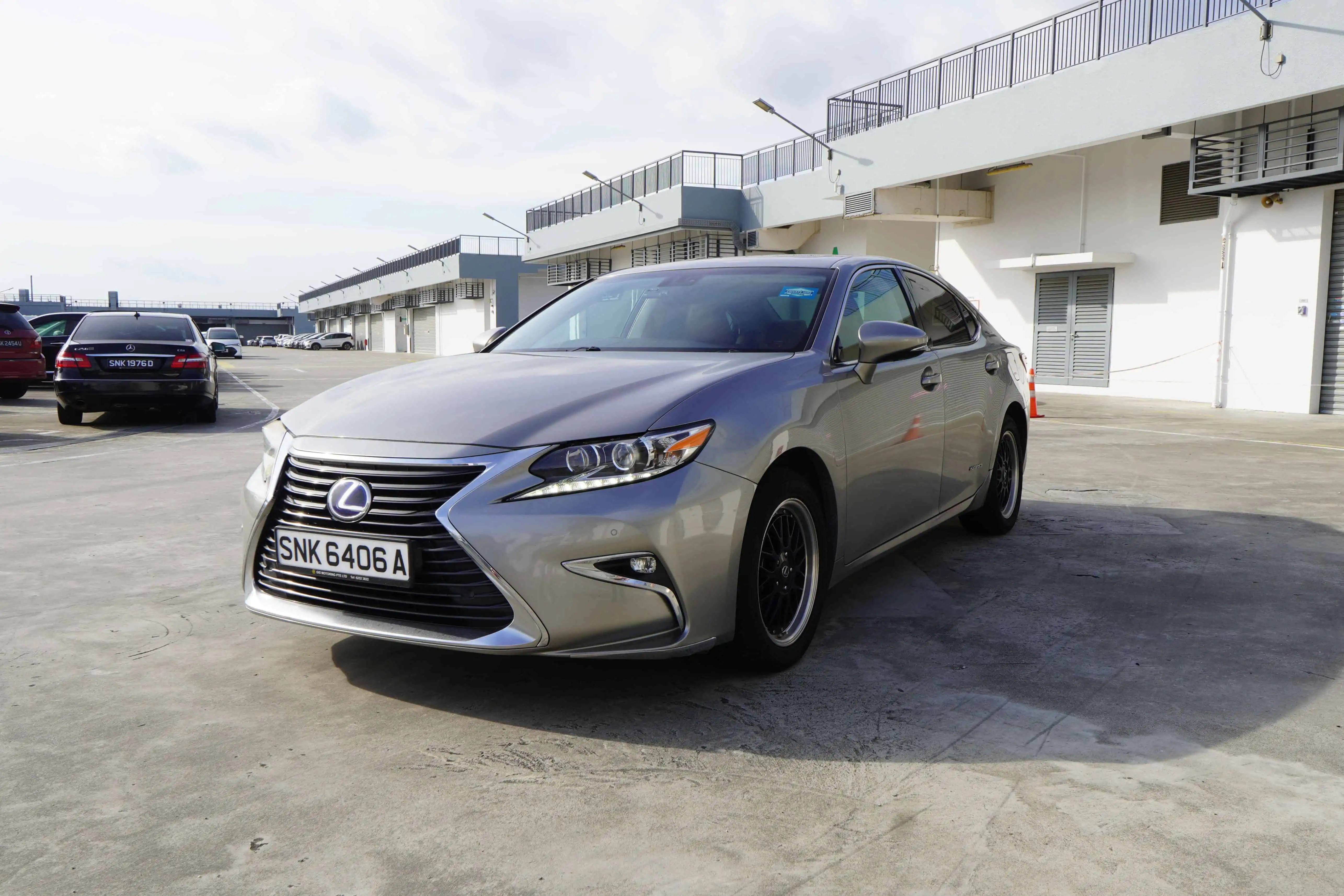 2016 Lexus ES300H